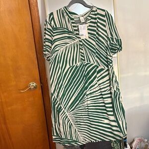 H&M Green and White Patterned Dress